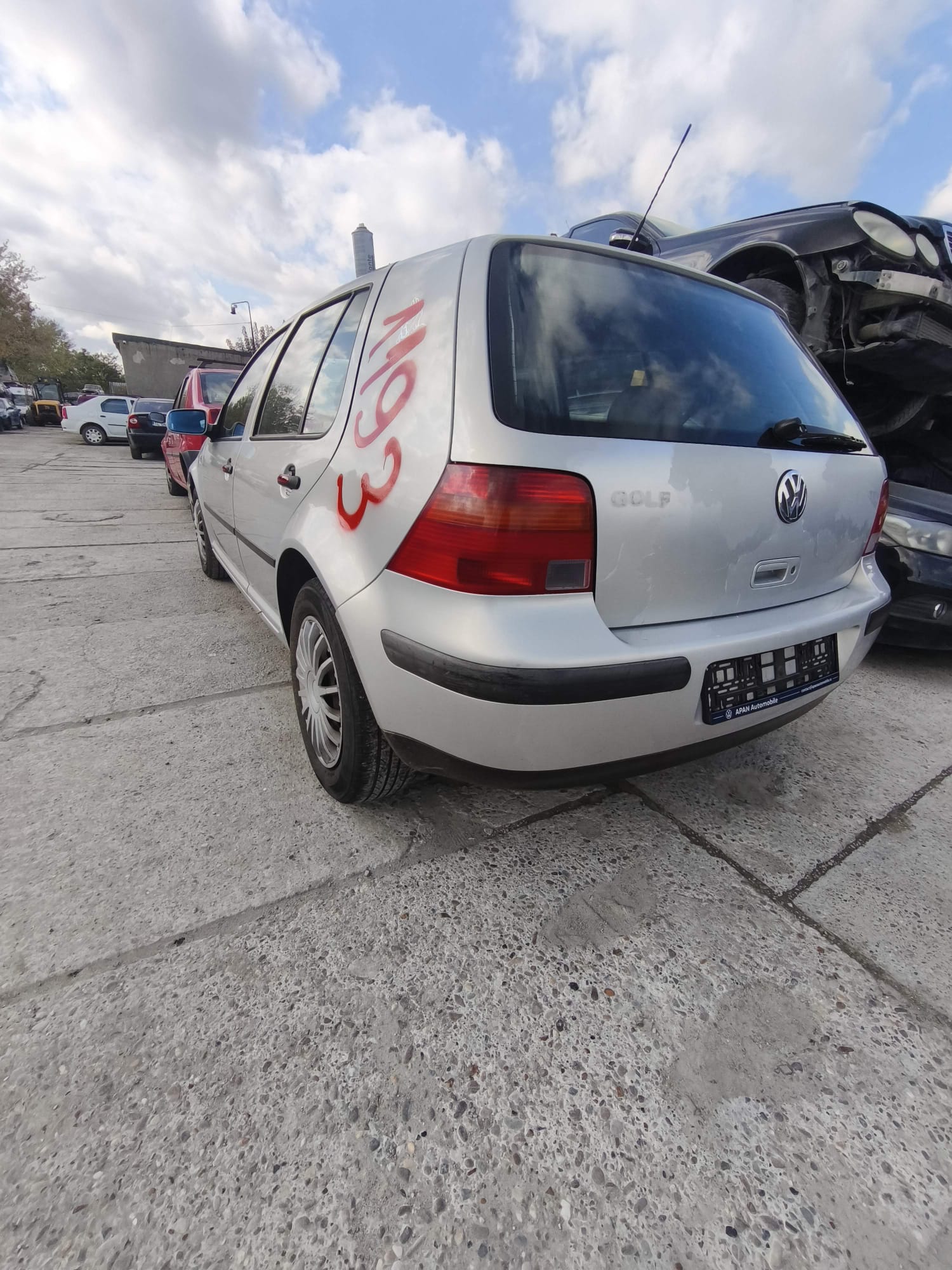 VOLKSWAGEN GOLF 4 1.9 DIESEL(AGR) - imagine 3